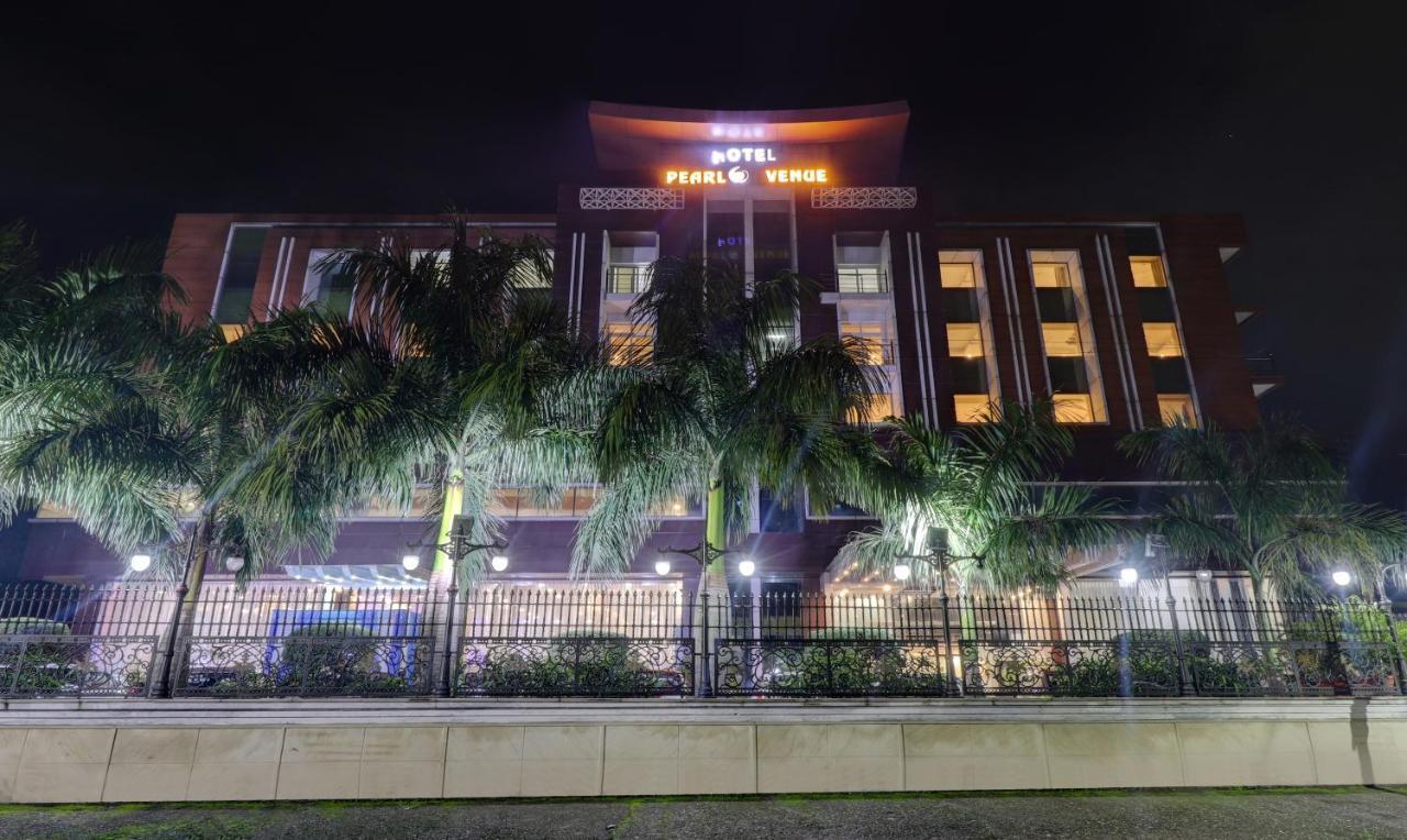 فندق Treebo Premium Pearl Avenue, Ring Road دهرادون المظهر الخارجي الصورة